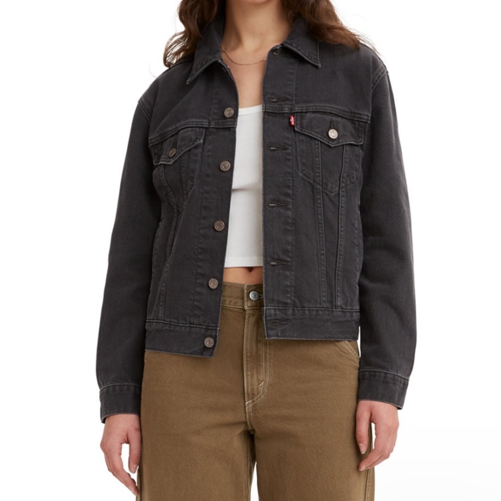 Black Levi’s Jean Jacket